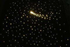 Настенный фибероптический ковер «Звездное небо» 1,45х1,45 м, 320 звезд в комплекте со светогенератором - fgospostavki.ru - Балахна